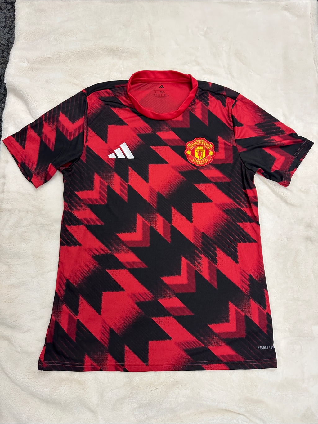 Brand New Adidas Manchester United Red  Black Graphic Training Jersey
